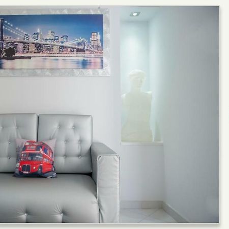Maiorani Home Napoli Esterno foto